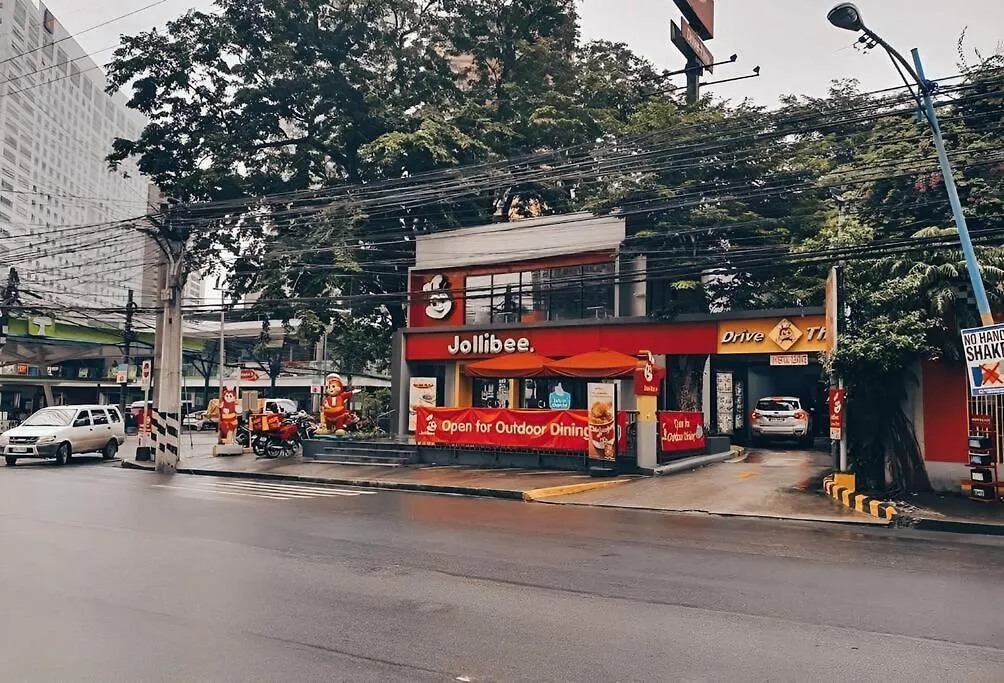 Home Away From Home: Vibrant & Urban Manila Haven Apartament